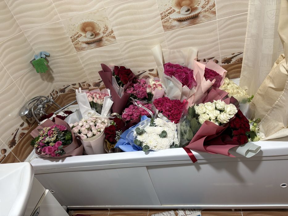 Цветы продаются за дешево