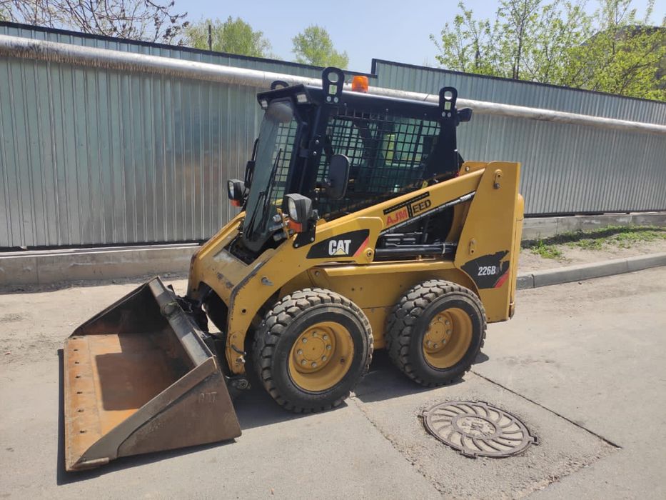 Аренда и услуги мини-погрузчика Bobcat, бобкат, мини погрузчик