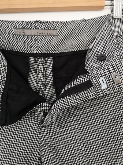 Pantaloni scurti Zara