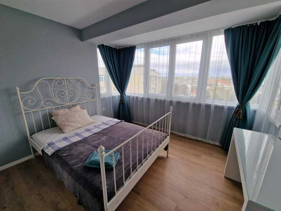 Продава се Тристаен апартамент в Варна, Базар Левски - 80 кв.м за 3175 €/кв.м - Снимка #4