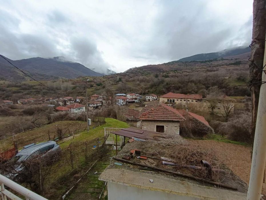 Къща в тихо и спокойно населено място