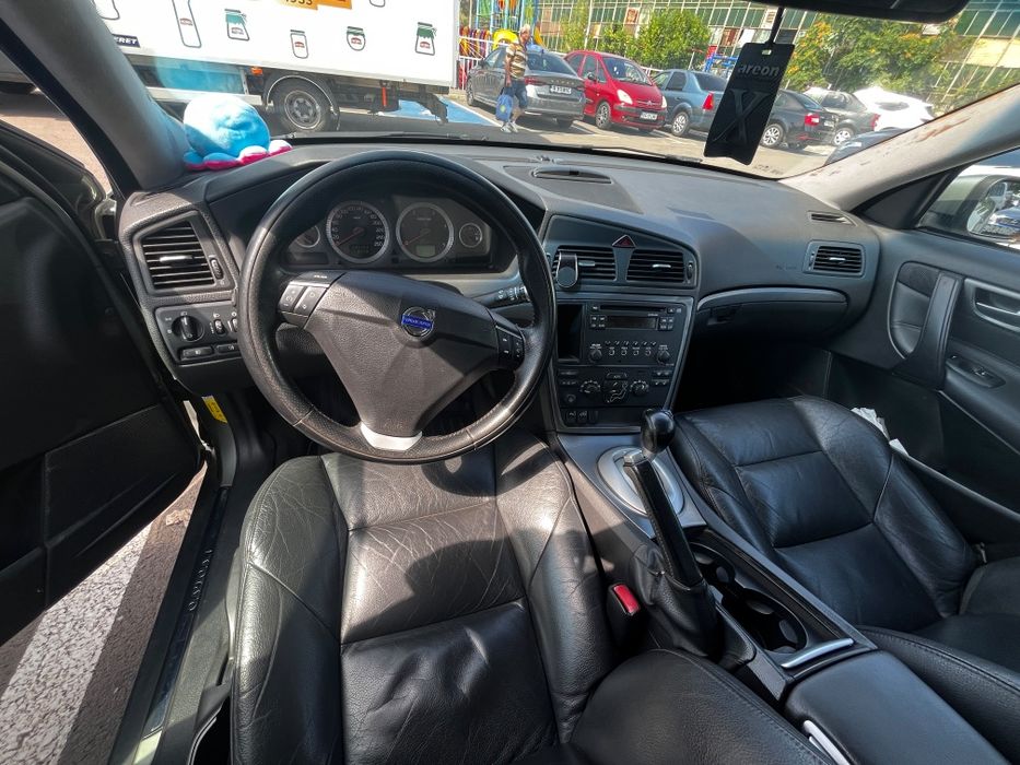 Vând sau schimb Volvo s 60