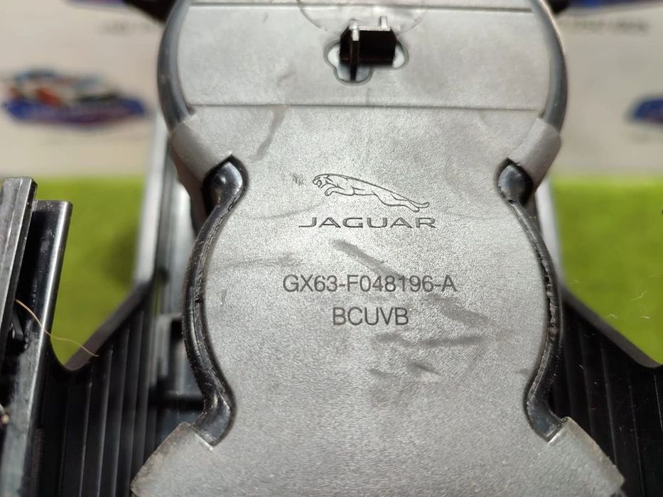 PANOU DE SUPORT PAHARE FATA JAGUAR F-PACE X761 2018 2.0 DIESEL COD OEM GX63-F048196-A / 5 USI SUV 2016-2020