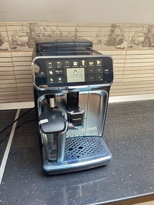 Espressor automat Philips Seria 5400 LatteGo EP5447/90