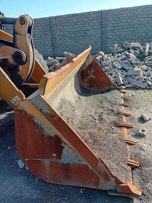 Продается погрузчик 3куб нахолится в отлич