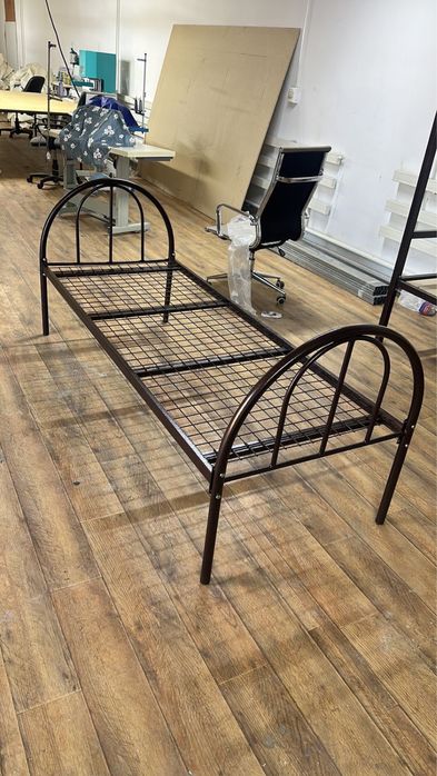 Продается железная кровать