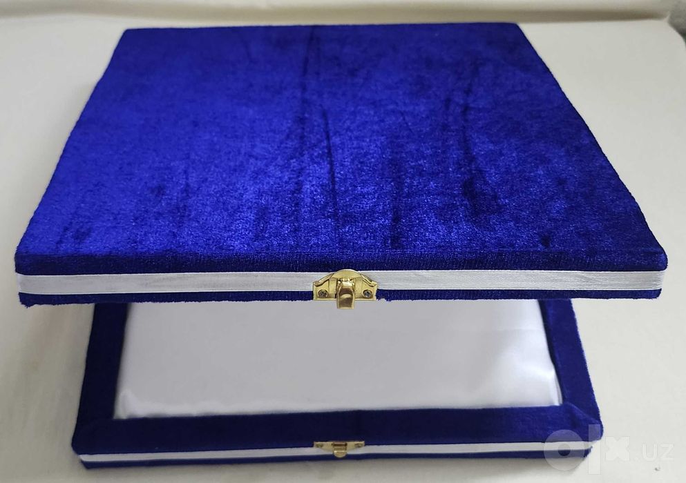 Коробка подарочная, синяя, 27 х 27, выс.5,5 см