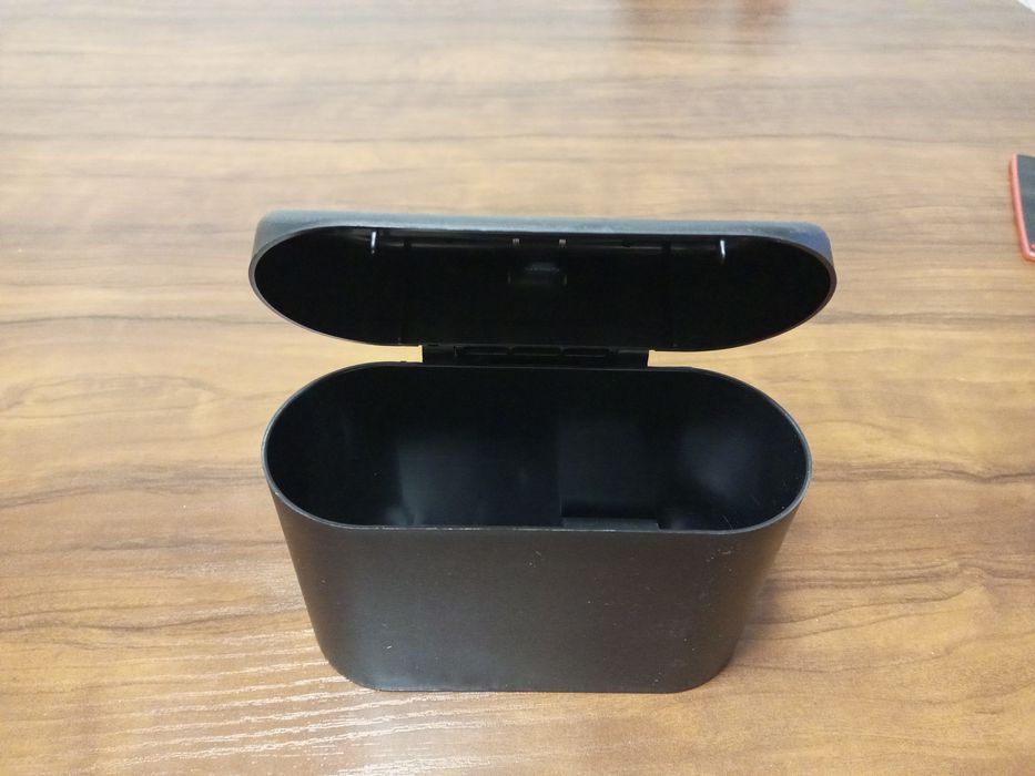 Мусорный контейнер бак  для машины