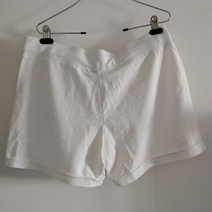 Pantaloni scurti