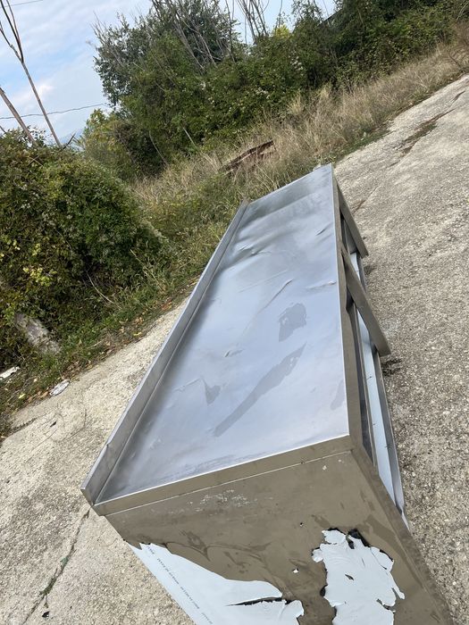 Работна маса неръждавейка