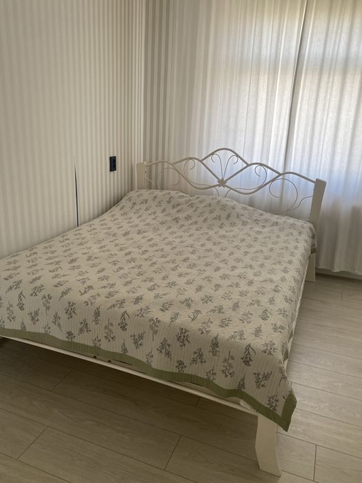 Продается кровать 1.60*2м