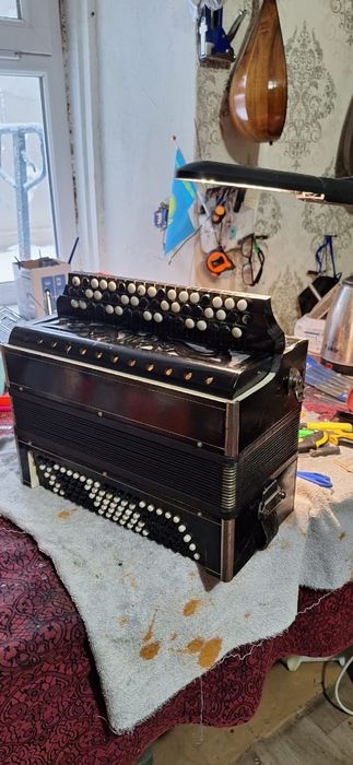 Баян сатылады!!!