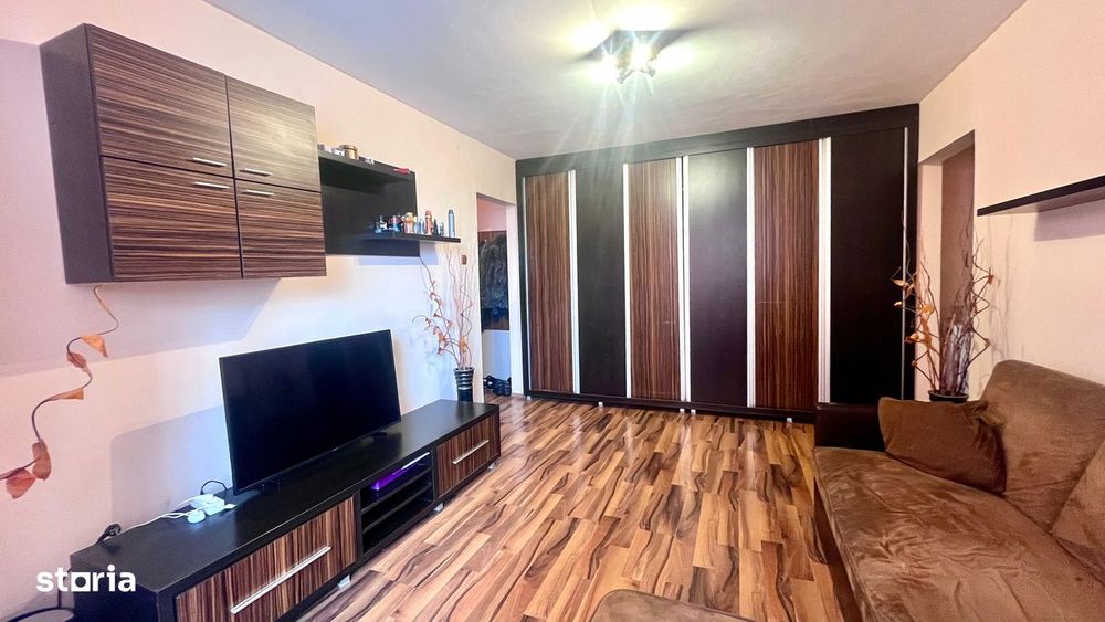 Apartament 3 Camere Str. Parcul Mic - Etaj Intermediar - Cod 5257 — fotografia 3