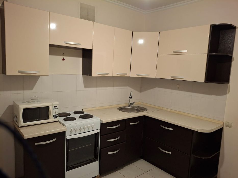 Продам кухонную гарнитуру