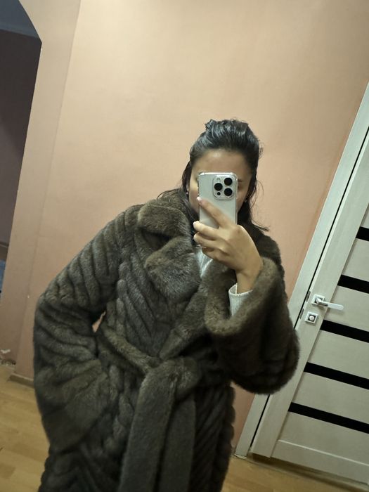 Продам эко шубу под соболь