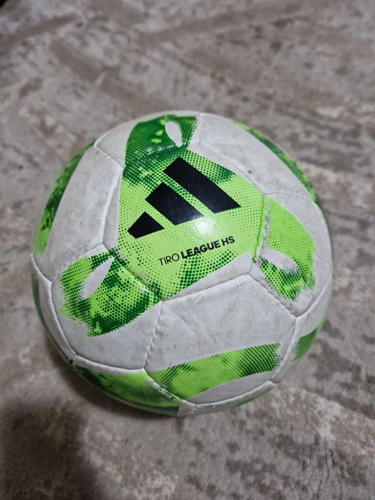 Minge adidas unpic folosita