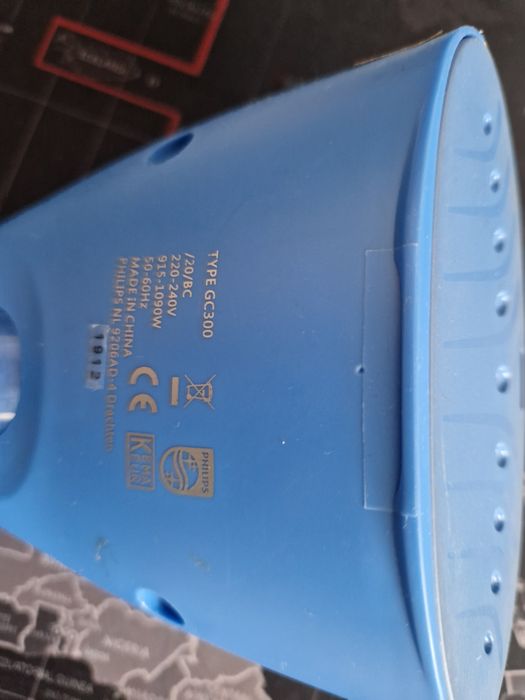 Fier de calcat Philips GC300 aparat de călcat vertical cu aburi