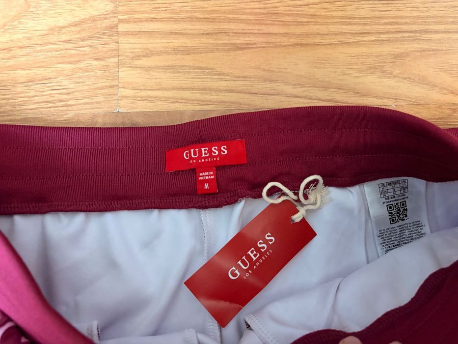 Оригинално долнище Guess