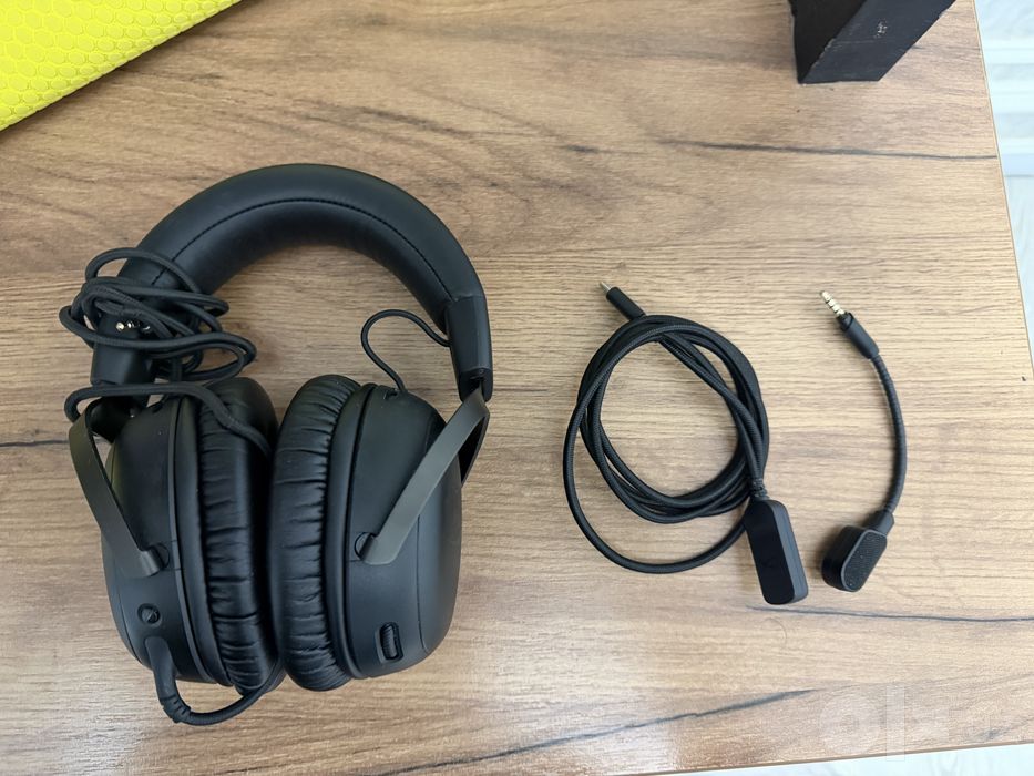 HyperX Cloud III Black