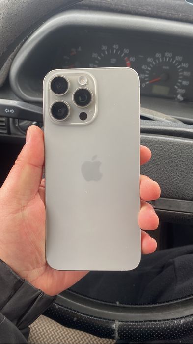 айфон 15 про мах