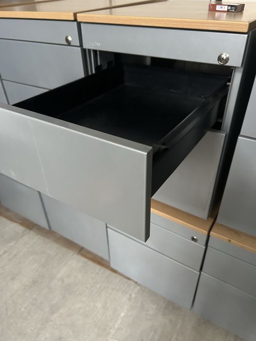 Casetiera roll box masa cadru metalic picioare masa