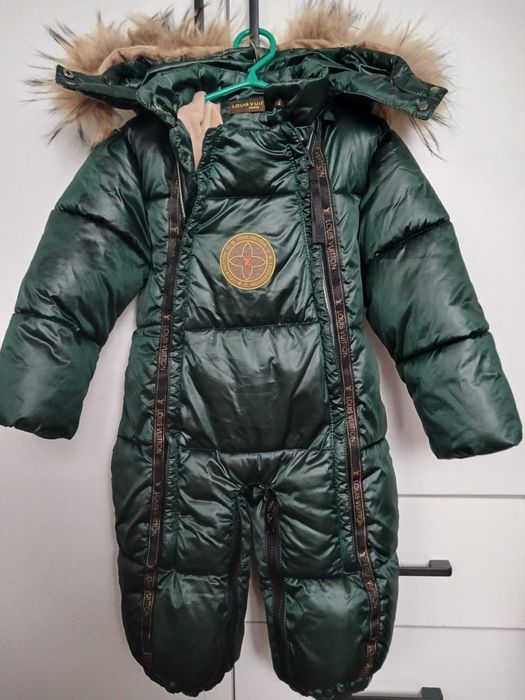 продам детский комбинезон