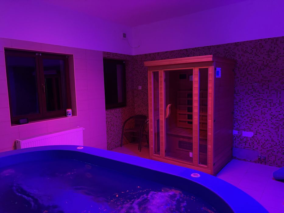 Cabana de inchiriat cu  Jacuzzi & Saună