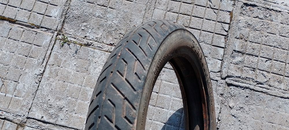 Пирели гума за мотор