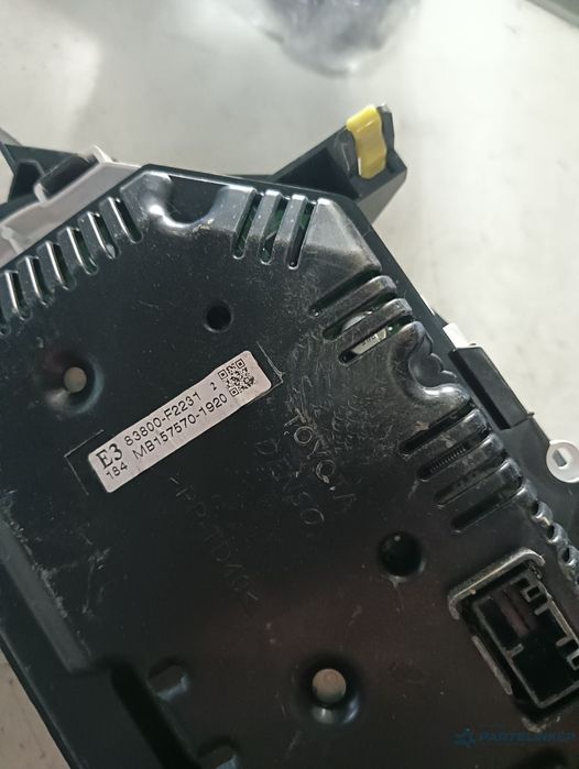 Ceasuri Bord Toyota Corolla 1.3 I 2015 Oem 83800F2231