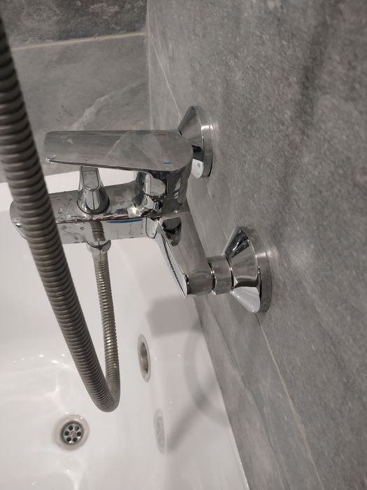 кафельщик укладка плитки