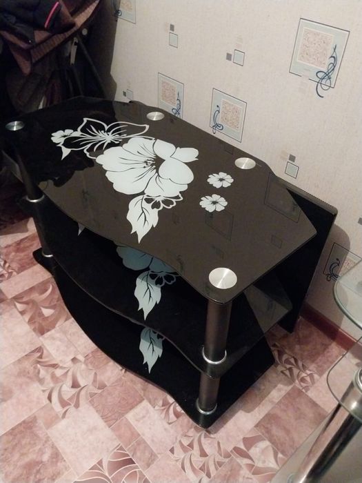 Подставка под телевизор