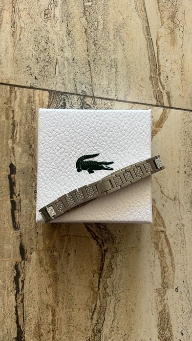Brățară Lacoste.