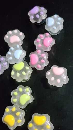 Set 12 Jibbitz Pini Fosforecenti pentru Crocs Saboti, Labuta Pisica