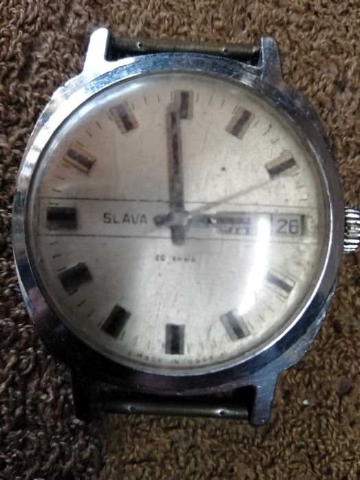 Продавам часовници