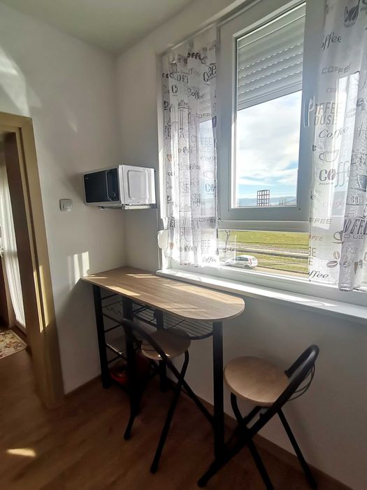 Отдавам под наем етаж от къща