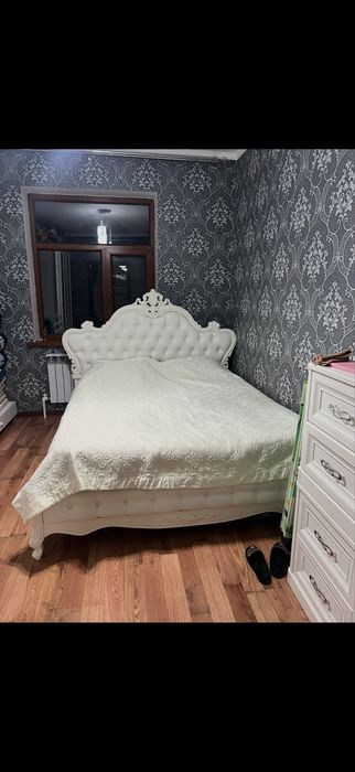 Спальный гарнитур, кровать, шкаф, камод, 2 тумбочки