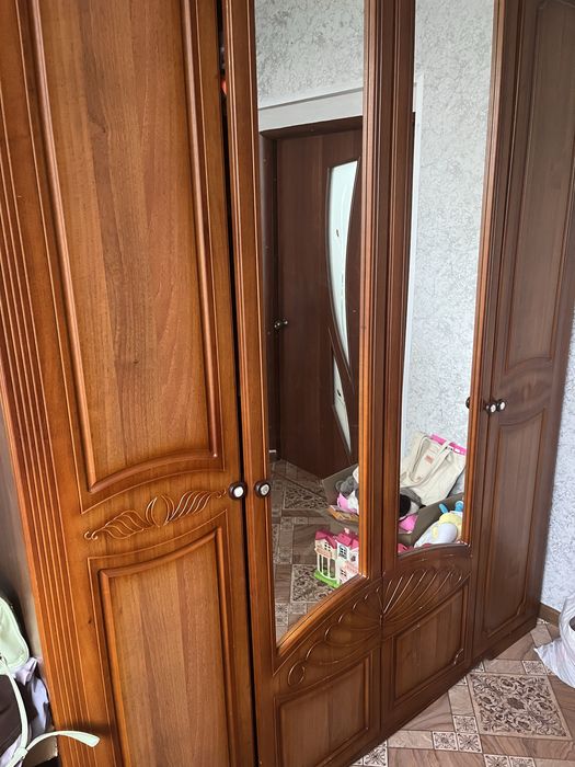 Шкаф в хорошем состоянии самовывоз