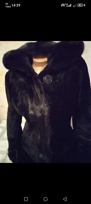 Продам шубу женскую