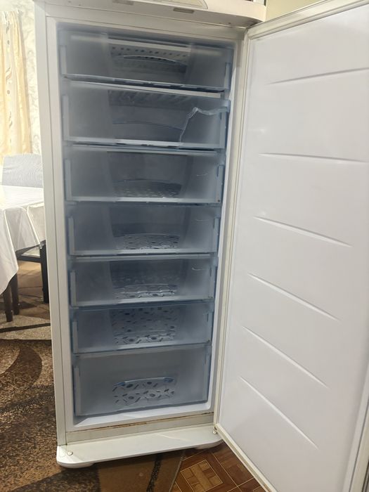 Продам морозильник бу