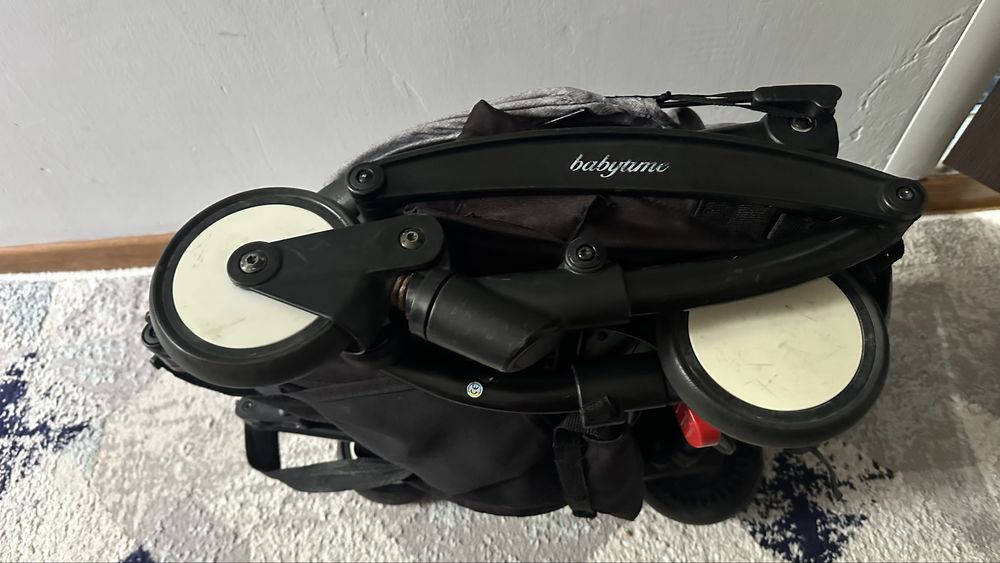 Коляска для детеи