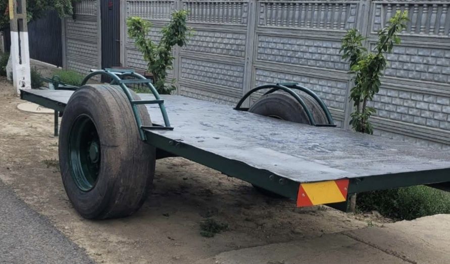 Platformă baloți