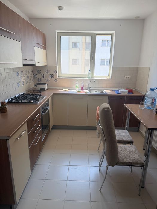 Vand mobila bucatarie si living