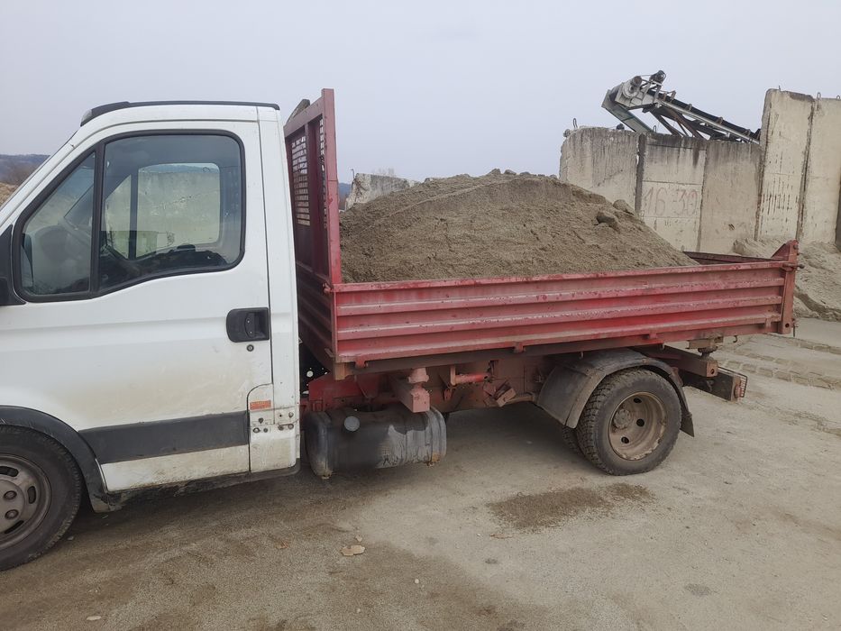 Ofer servicii de transport moloz mobila tot felul de mărfuri