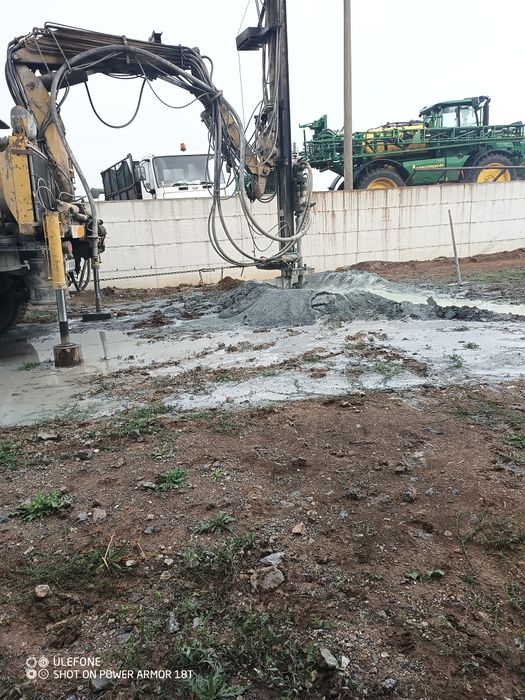 Сондажи за вода.