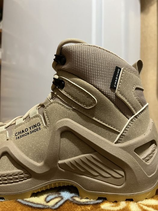 Военные кроссовки