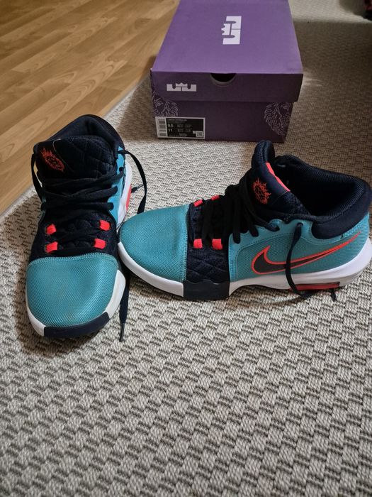 Pantofi sport baschet,Nike,lebron,nr 41,albastru