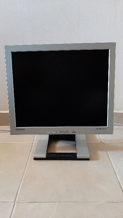 Сгъваем монитор Samsung SyncMaster