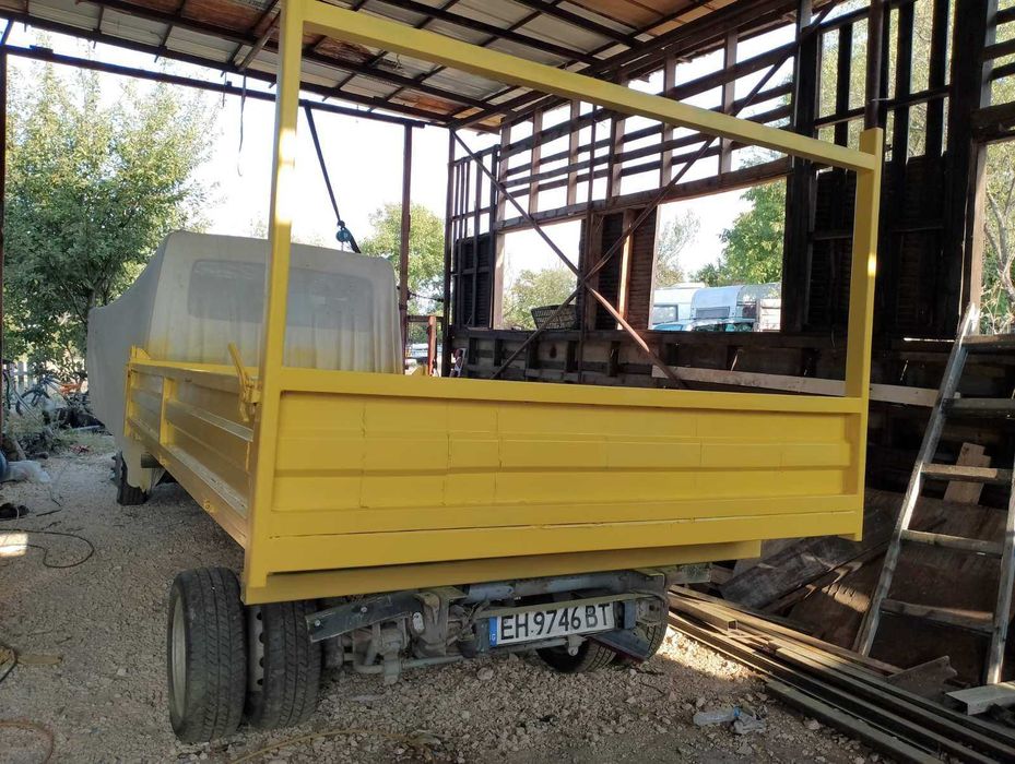 Самосвален кош с помпа Ивеко