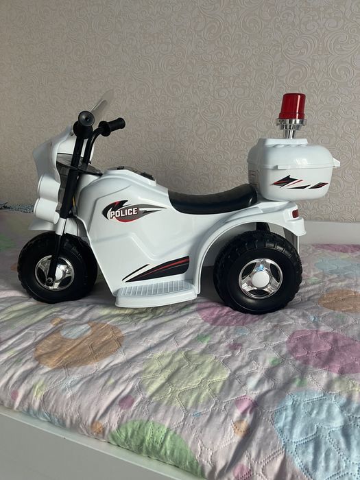 Продается детская машина