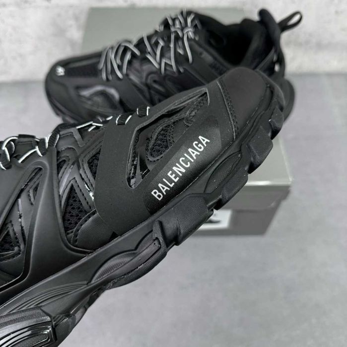 Balenciaga Track Black